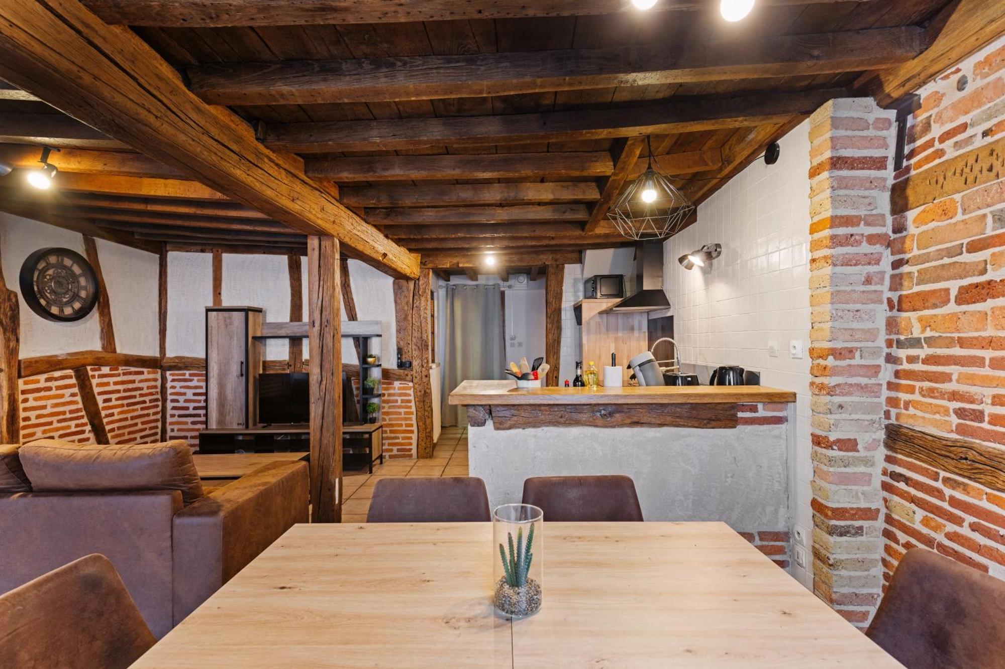 Les Chambres Tonics Montrevel-en-Bresse Ngoại thất bức ảnh